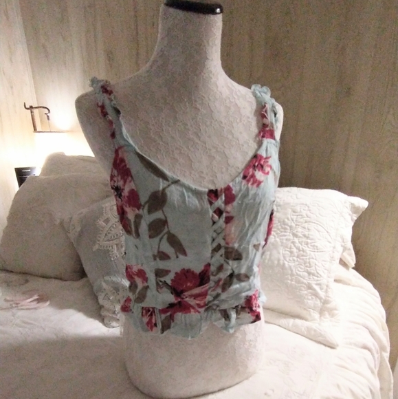 Tank Top XL Bundle - Picture 6 of 7